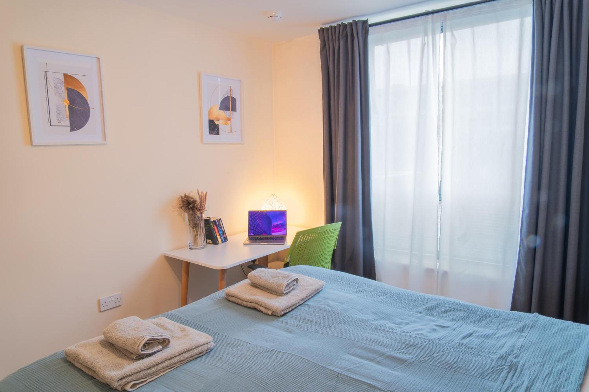 Stay In Our Stylish Flat! & Secure Building & Sleeps Up To 4 برمنغهام المظهر الخارجي الصورة
